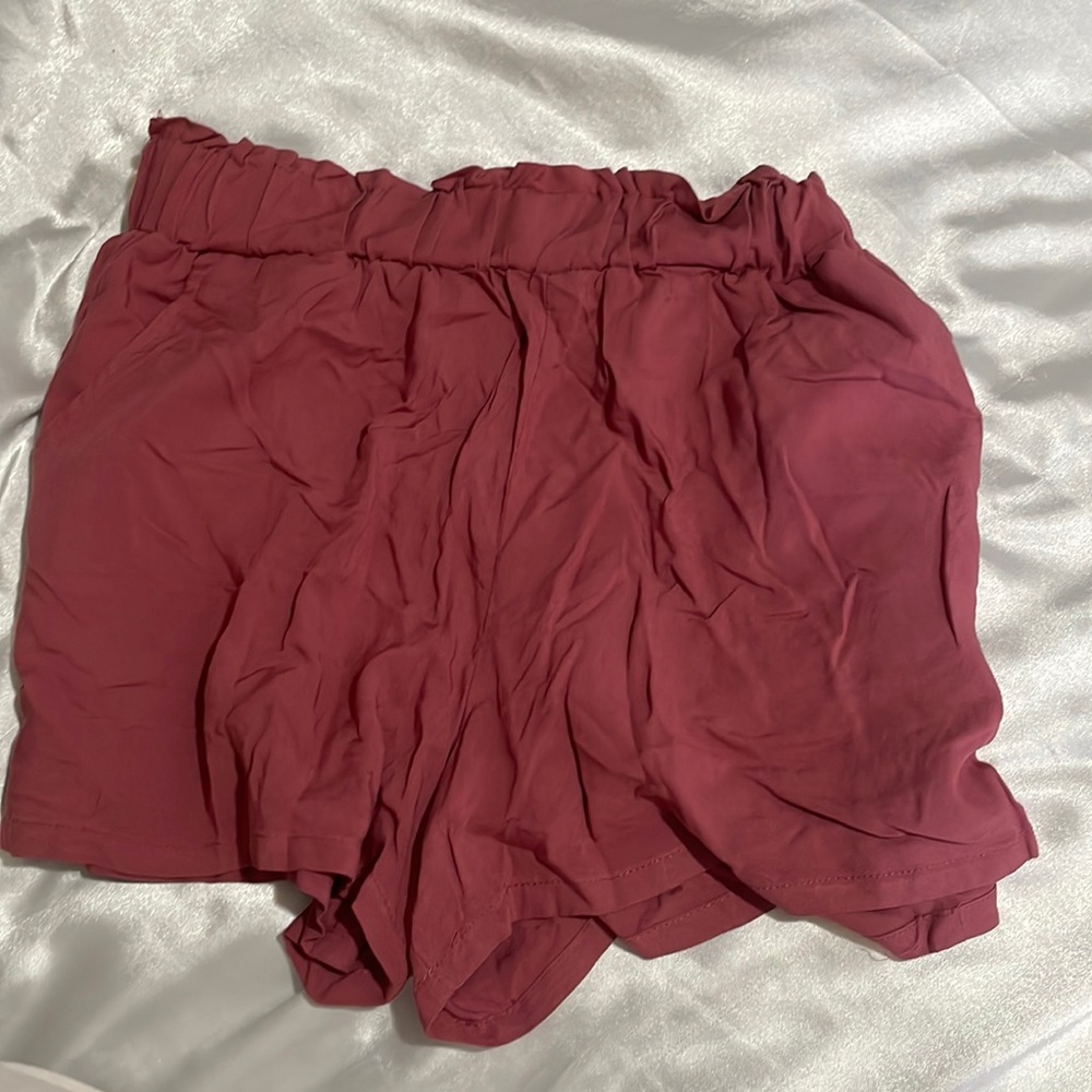 High wasted paper bag shorts